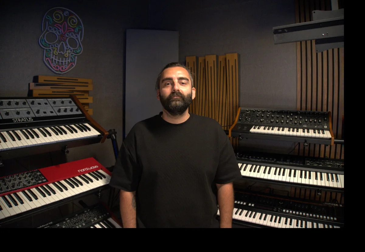 Emir Kazanç in Studio C